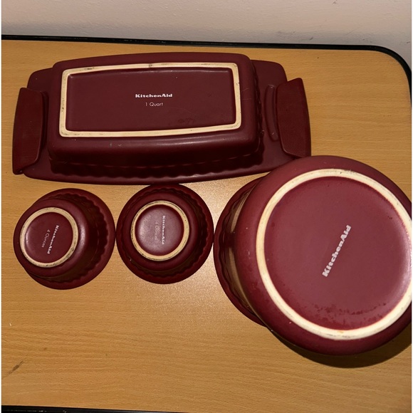 KitchenAid Dish Ceramic Stoneware Maroon Set of 4 - Picture 2 of 2